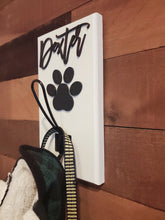 Load image into Gallery viewer, Pet name sign with leash hook, Dog sign, pet gift, Personalized pet gift, pet decor, wood dog sign, pet hook for wall