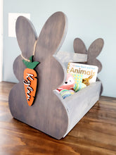 Load image into Gallery viewer, Personalized Wooden Easter Basket with Name Tags / Wooden Carrot Name Tags / Wooden Name Labels / Wooden Easter Labels / Easter basket gifts