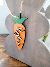 Load image into Gallery viewer, Personalized Wooden Easter Basket with Name Tags / Wooden Carrot Name Tags / Wooden Name Labels / Wooden Easter Labels / Easter basket gifts